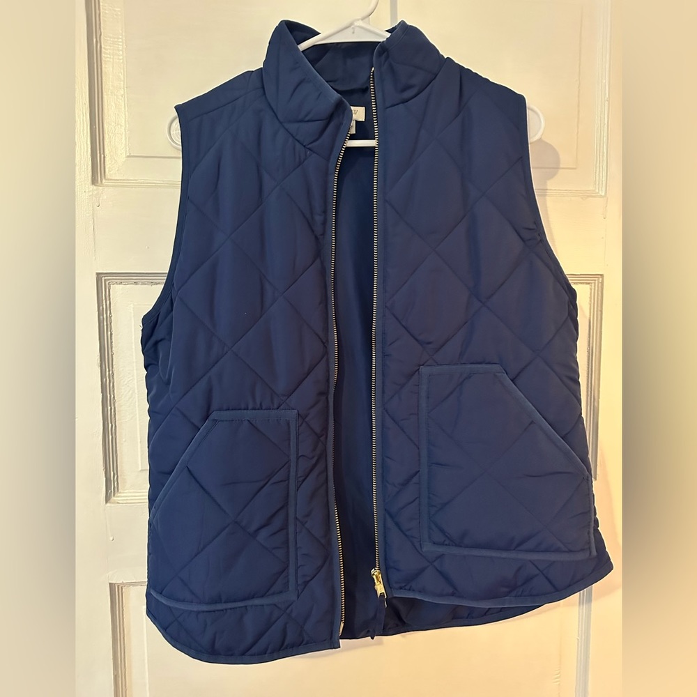 EUC JCREW navy vest size medium